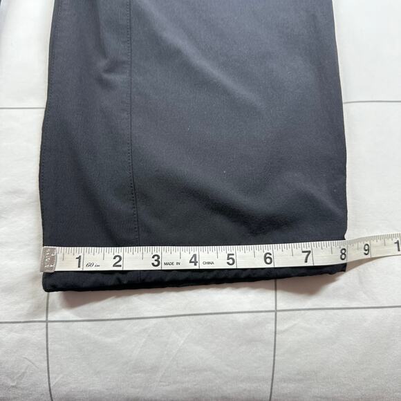 Mountain Hardwear Pants Womens 12 Black Convertible Nylon Hiking Gorpcore Camp - Picture 13 of 13